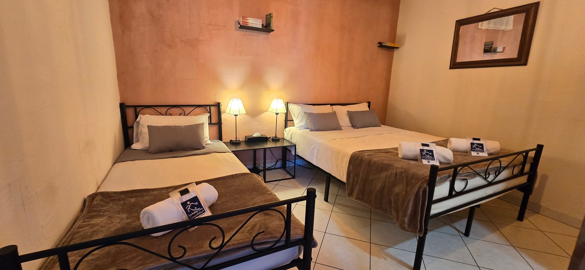 Gîte d'étape Les Volets Bleus - Chez Sébastien-客卧