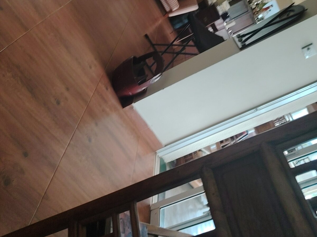 The Albatross, Kandy主图