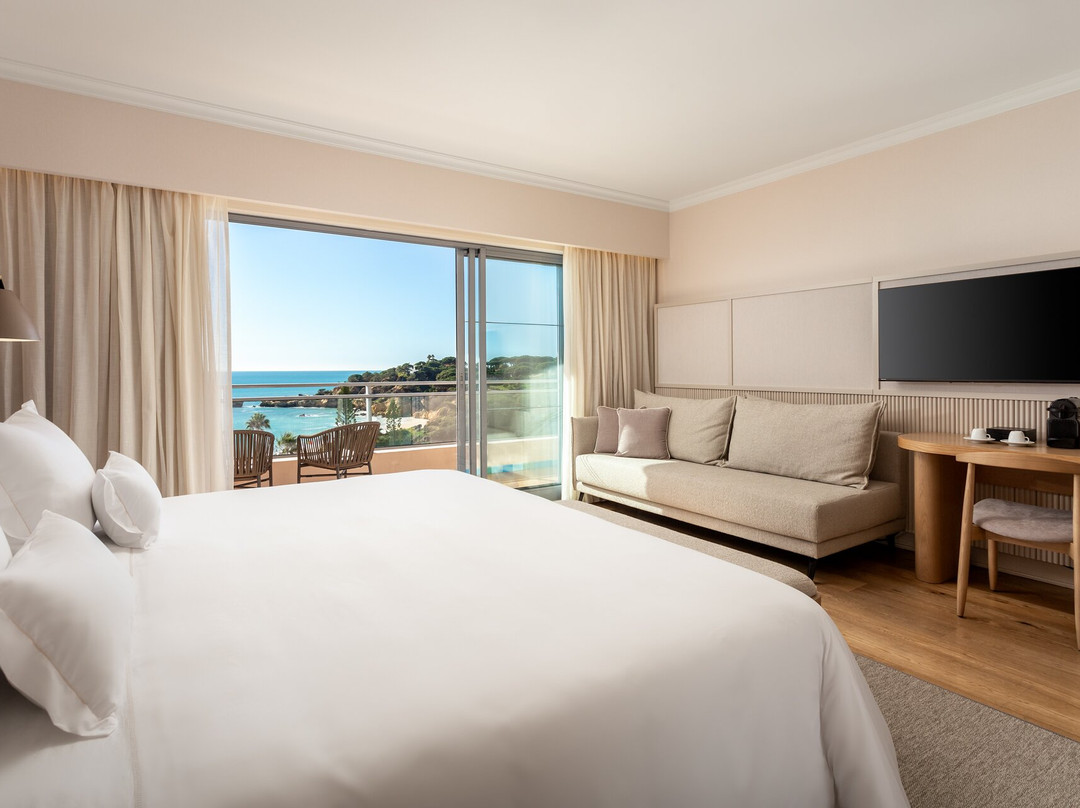 Grande Real Santa Eulália Resort & Hotel Spa主图