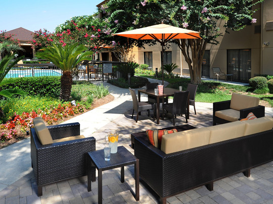 South Houston酒店住宿-Courtyard by Marriott Houston Hobby Airport