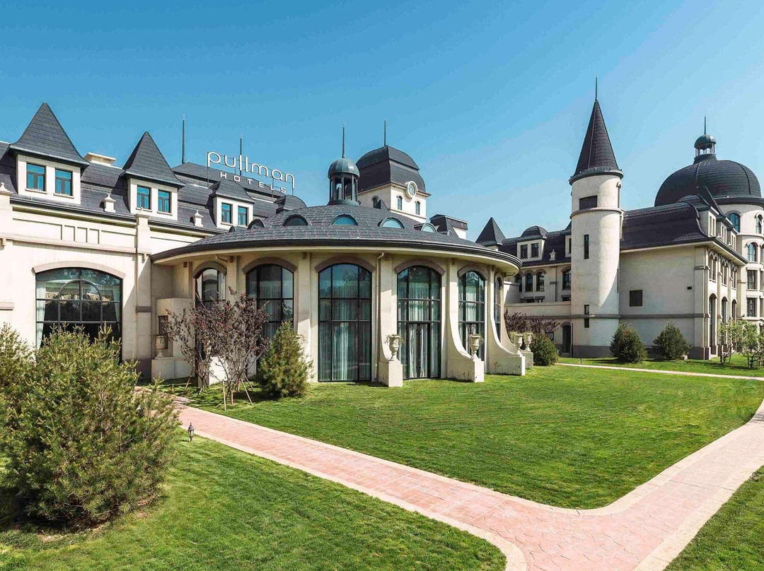 唐山新华联铂尔曼大酒店主图