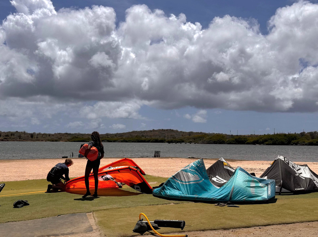 Awa Salu Island Style Kiteboarding-威廉斯塔德必去景点