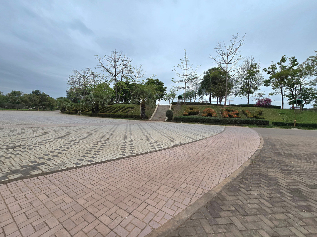 Chao Anouvong Park景点图片
