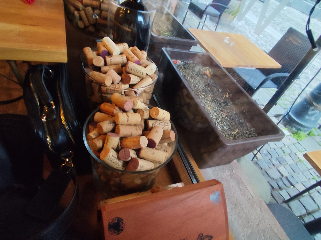 Abel's Wine Bar景点图片