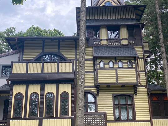 Okhotnichiy Domik-斯韦特洛戈尔斯克必去景点