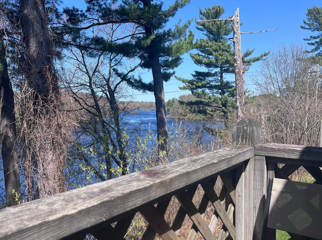 Milford Motel on the River主图