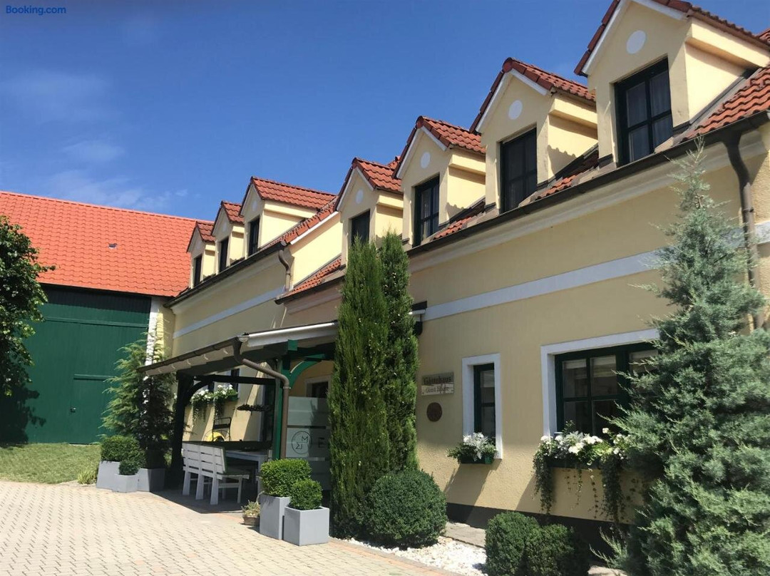 Gallbrunn酒店住宿-Weingut & Gastezimmer Edelmann