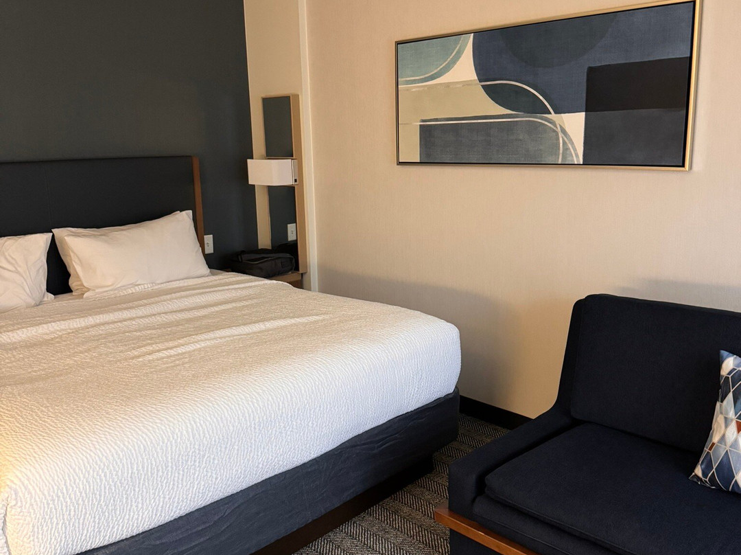 Courtyard by Marriott St. Louis St. Peters主图