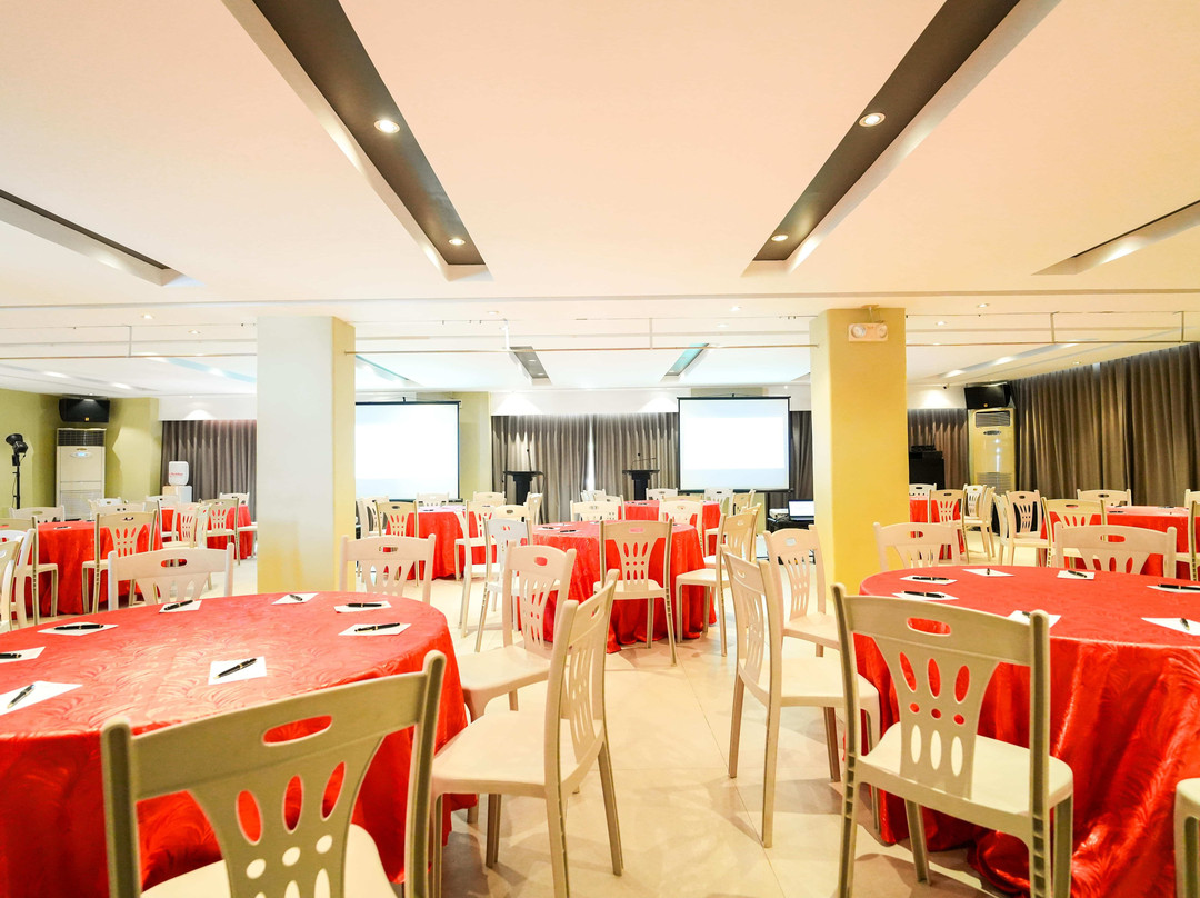 美丽登庭苑酒店主图