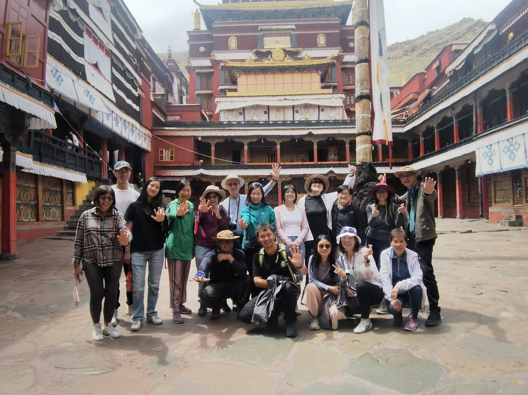 YAT Travel-成都必去景点