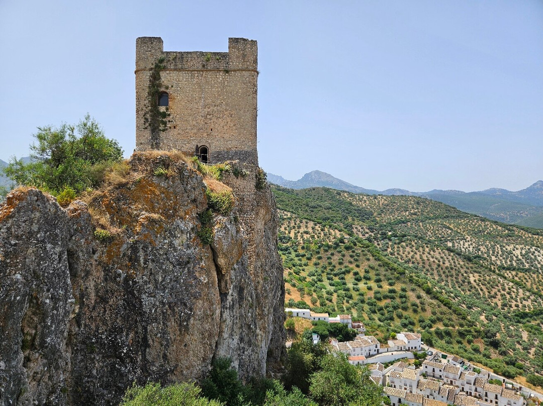 Castillo Zahara de la Sierra景点图片