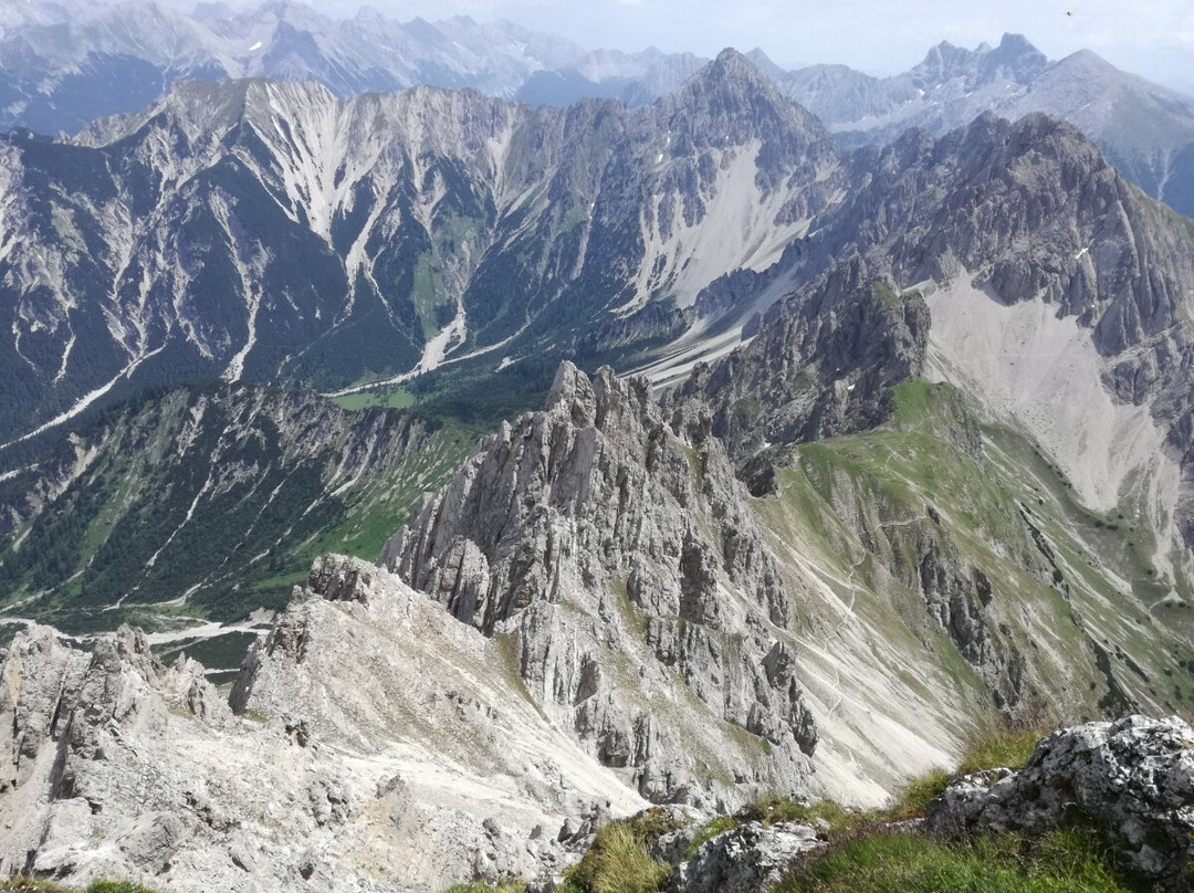 Bergwanderführer Tirol-洛伊塔戌必去景点