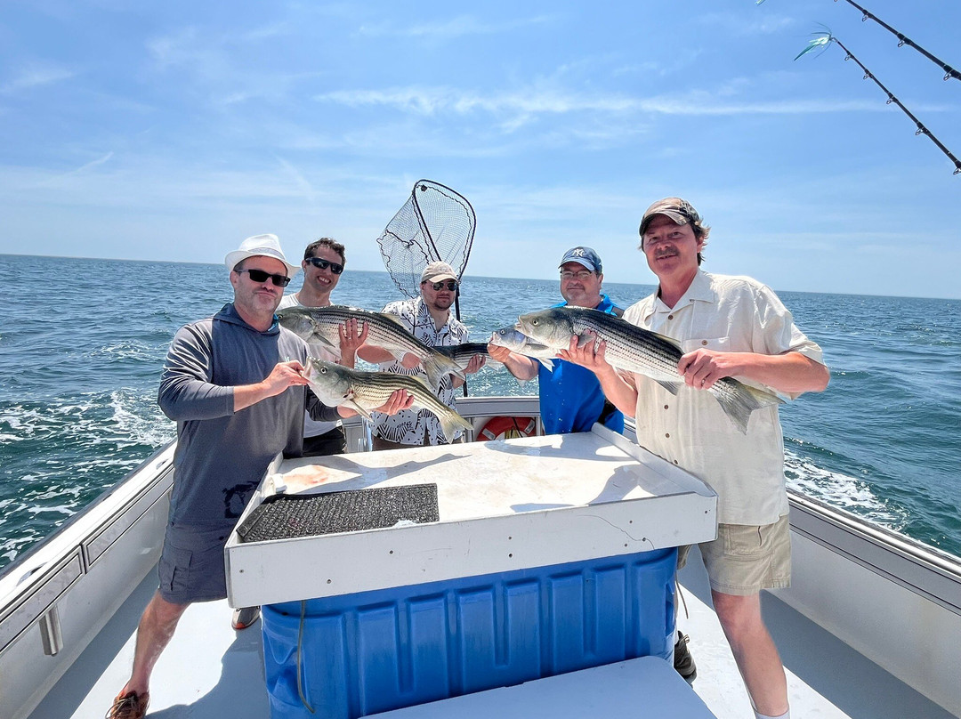 Shark Shark Tuna Fishing Charters-South Yarmouth必去景点