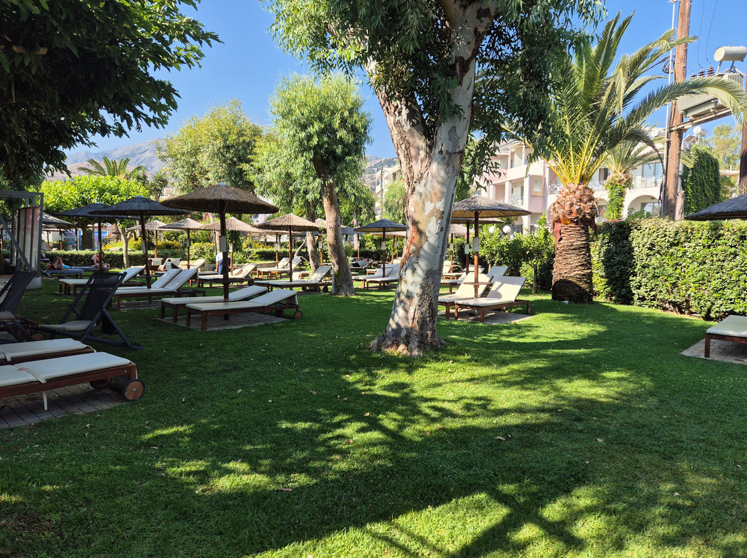 Corissia Beach Hotel主图