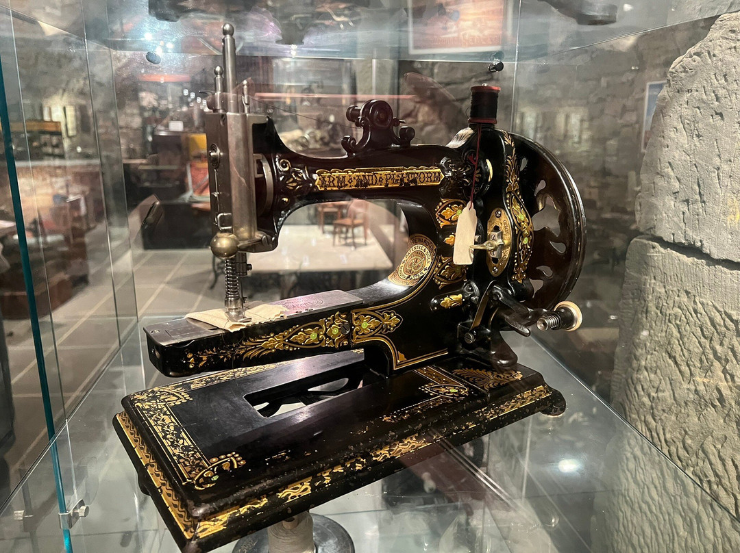 Musée suisse de la machine à coudre et des objets insolites (Musée Wassmer)-弗里堡必去景点
