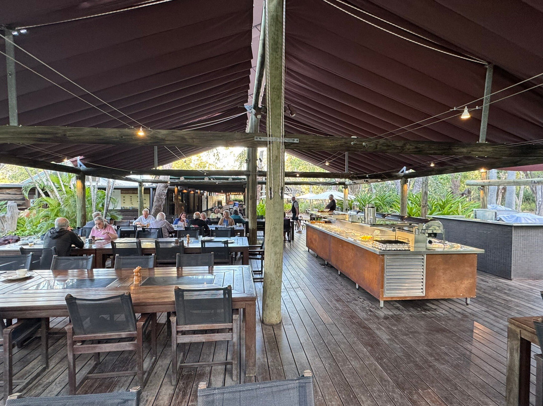 艾玛乔治度假酒店主图