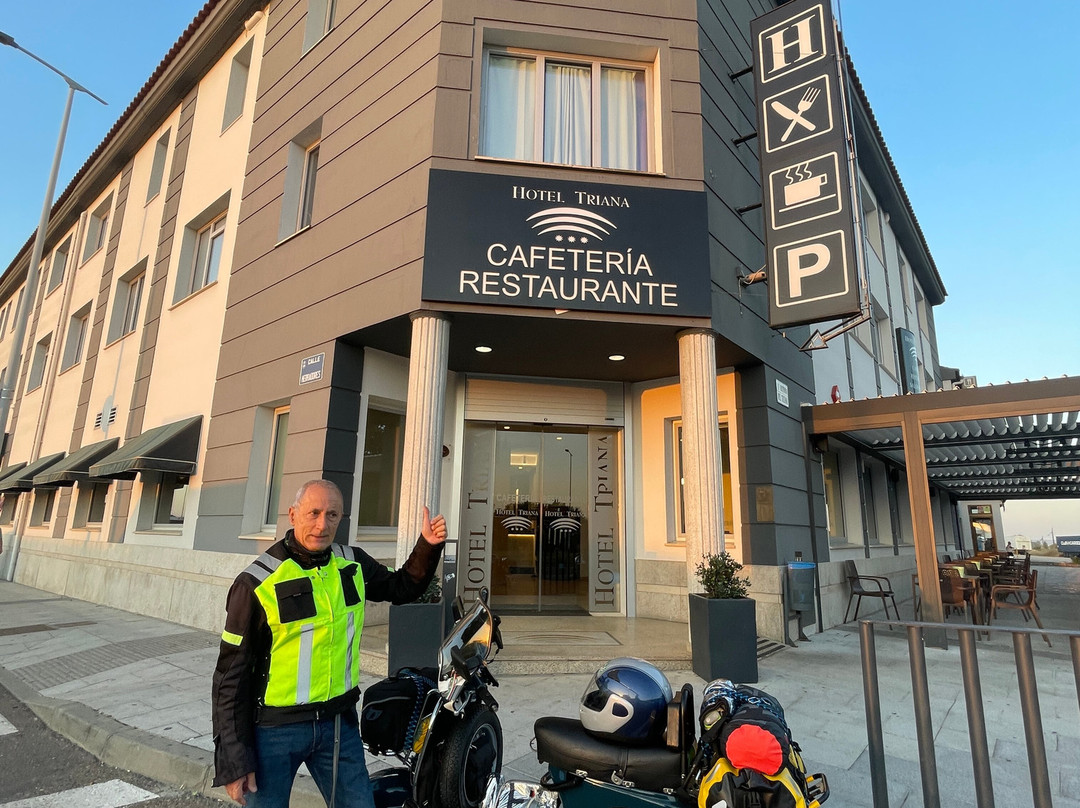 Hotel Triana主图