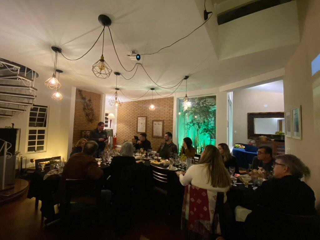 Wine Bar Vinho E Música Club