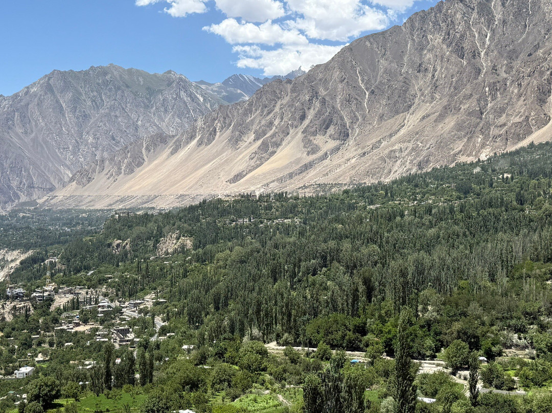 Hunza Serena Hotel主图