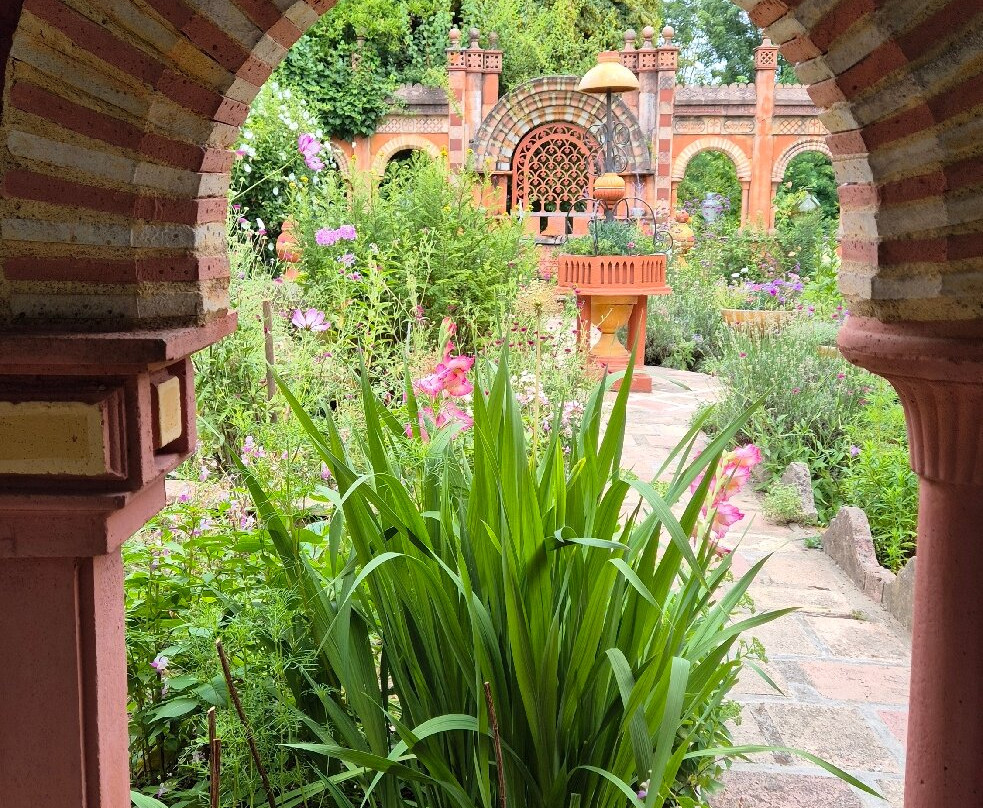 Jardins Secrets-Vaulx必去景点