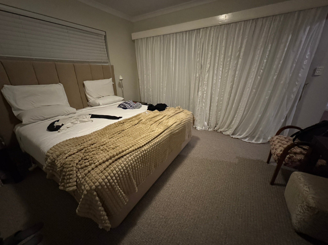 洛林广场食宿酒店主图