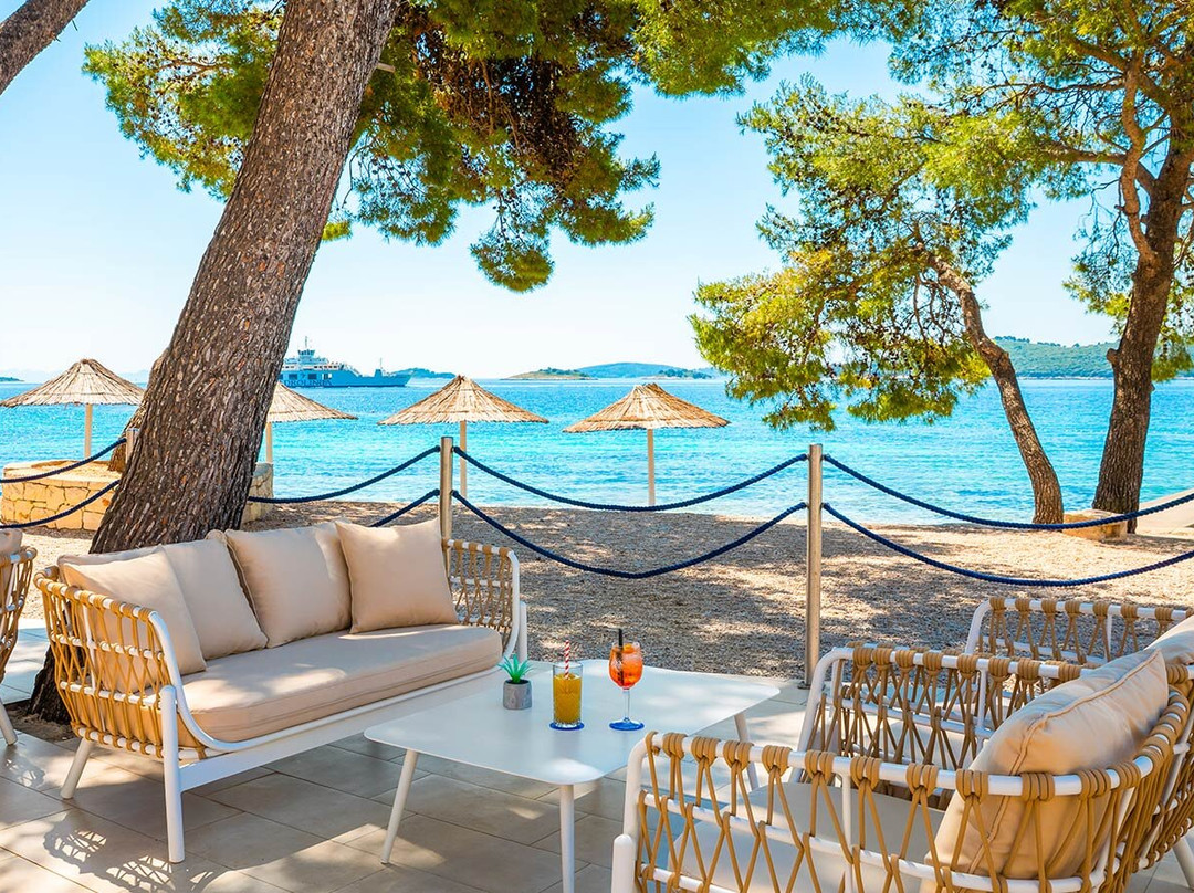 Punto Mare Beach Bar