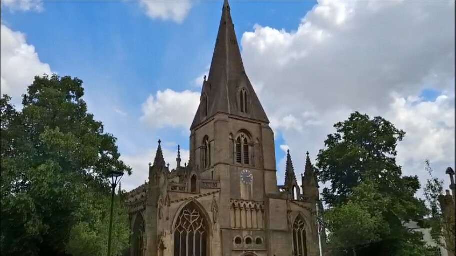 St Denys' Church-Sleaford必去景点