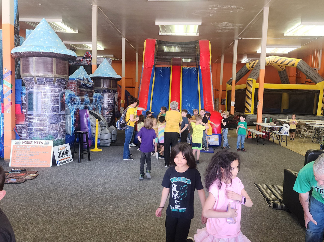 Alamo Jump!-阿拉莫戈多必去景点