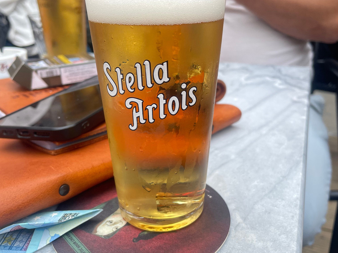 Beers And Balls In 't Kruisken