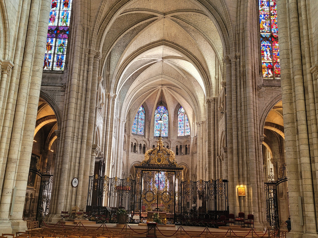 Cathedrale St-Etienne-Sens必去景点