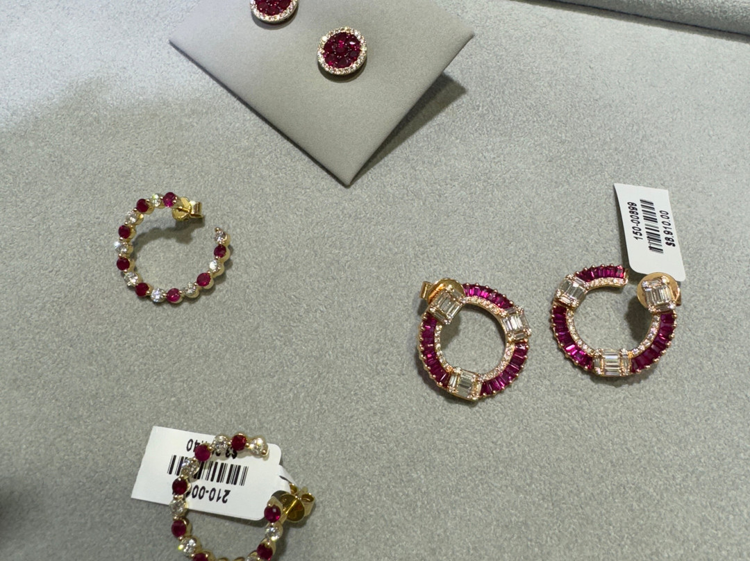 Jewels in Paradise-棕榈/鹰海滩必去景点