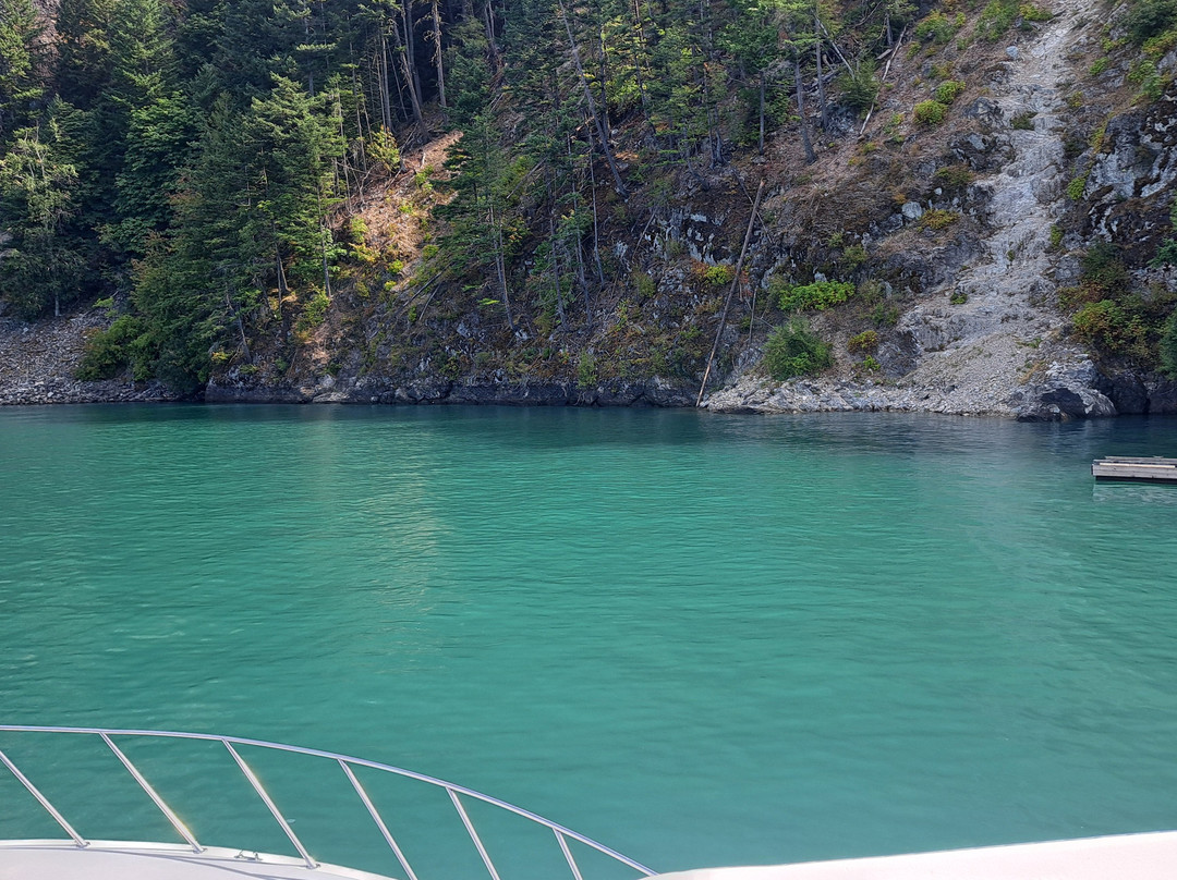 Shoreline Tours-哈里逊温泉必去景点