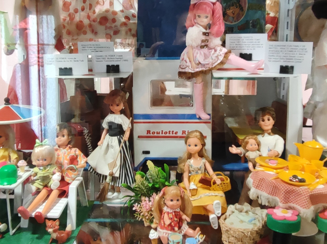 Museo De Las Muñecas De Salyperla-Guadamur必去景点
