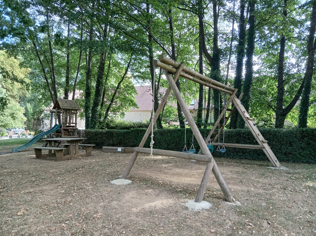 拉图尔葡萄园酒店主图