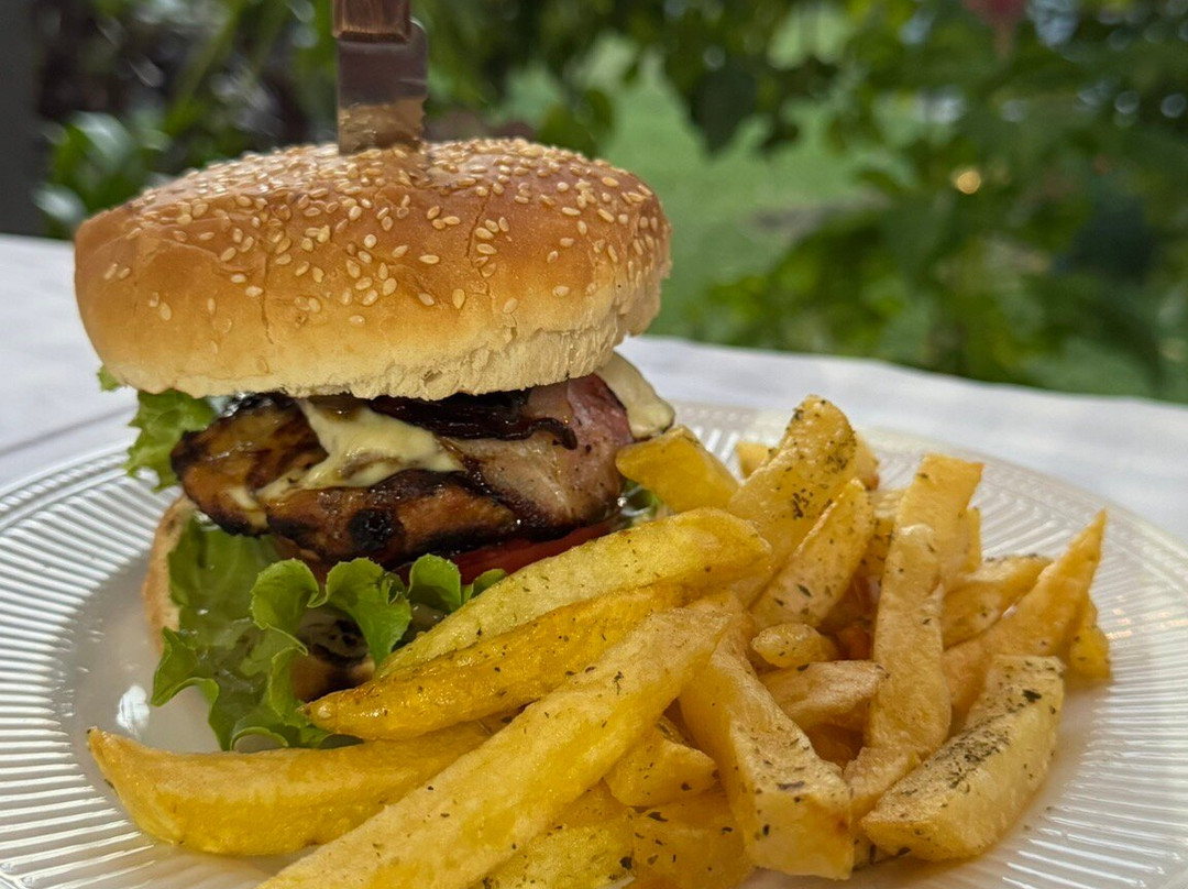 Taverna Kaci Borsh