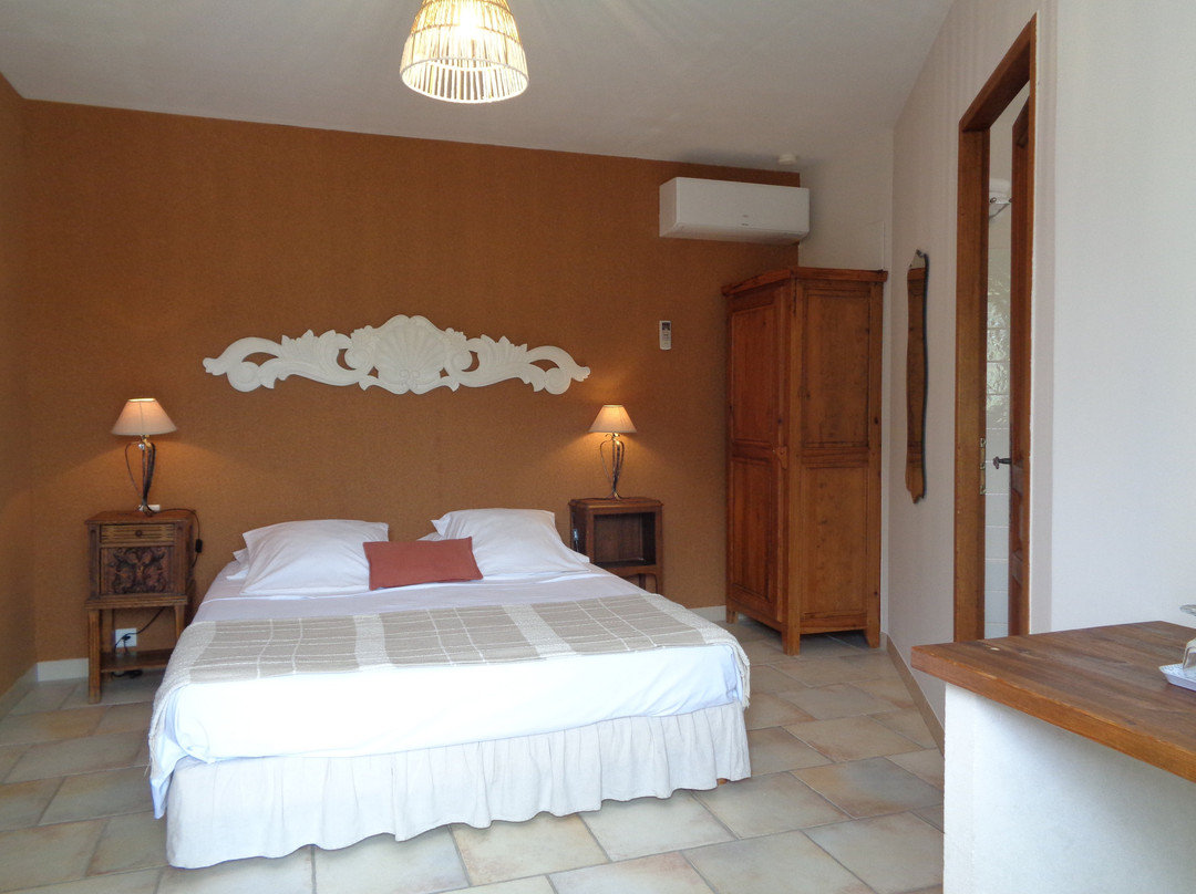 Le Clos Des Lavandes主图