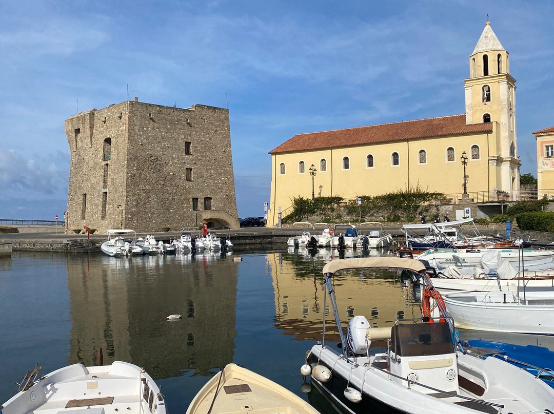 拉萍内塔酒店主图