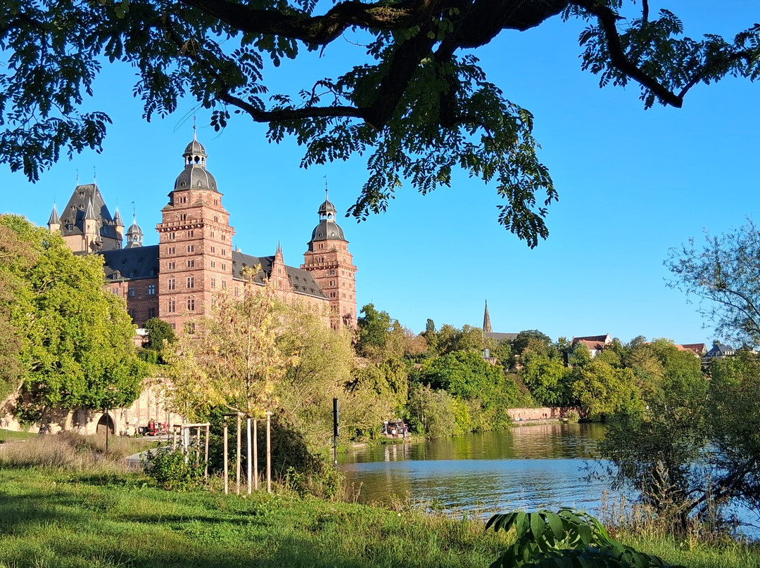 Schloss Johannisburg mit Schlossanlagen-阿沙芬堡必去景点