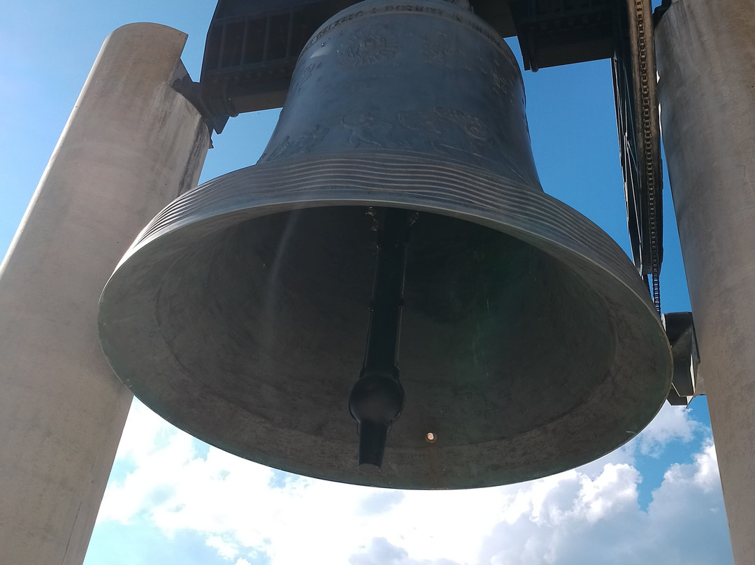 Campana dei Caduti-罗韦雷托必去景点