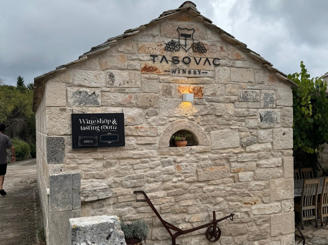 Tasovac winery-Zrnovo必去景点