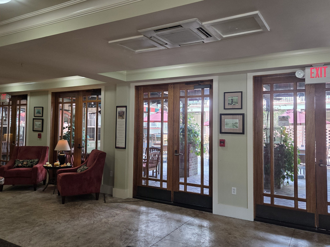 The Inlet Sports Lodge主图