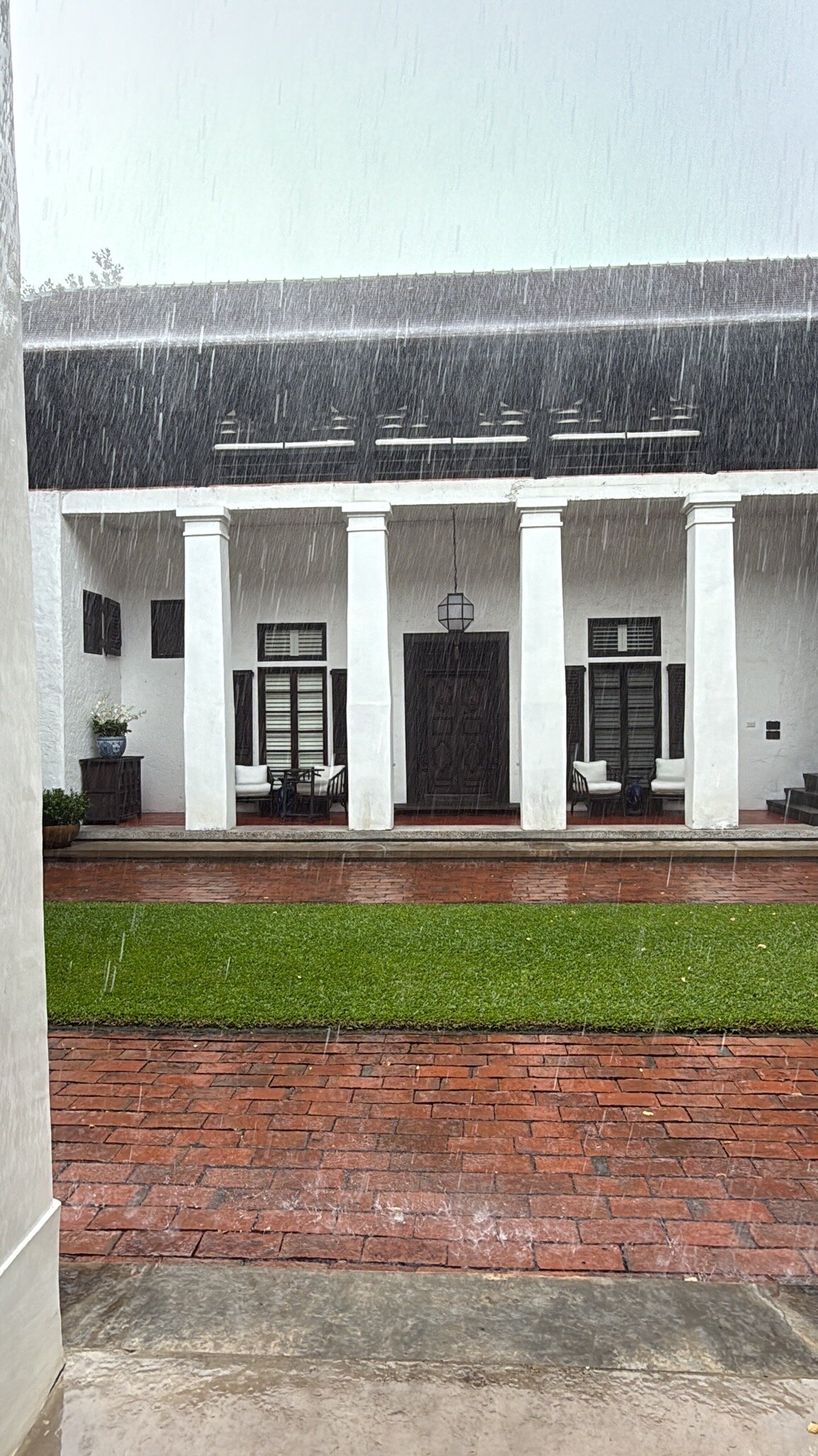 拉差曼哈酒店-官方