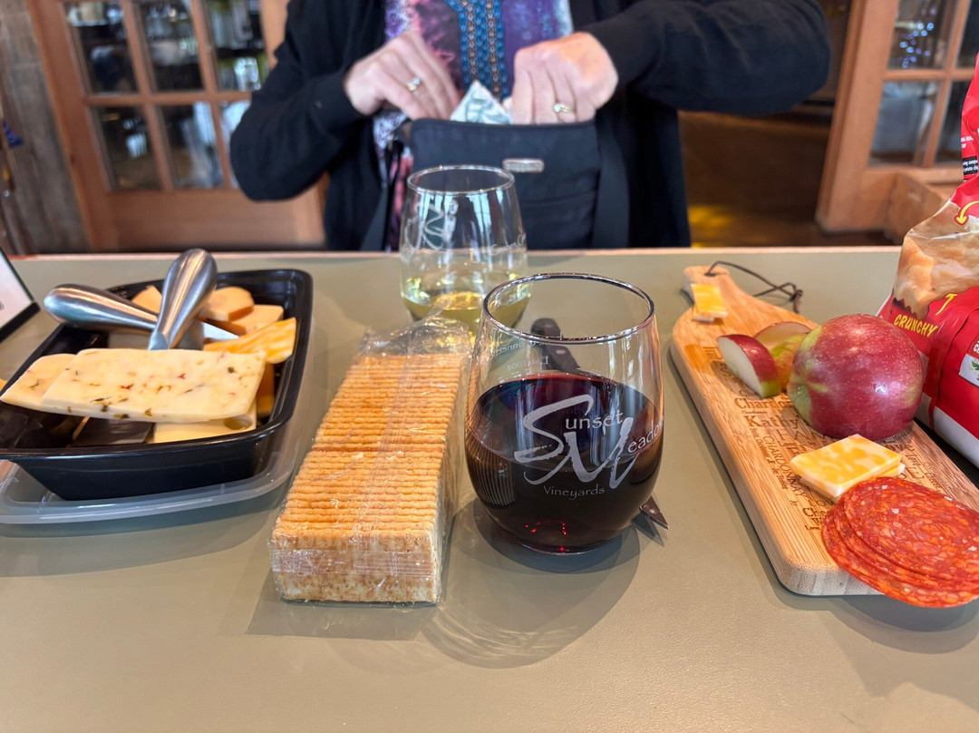 Sunset Meadow Vineyards-Goshen必去景点