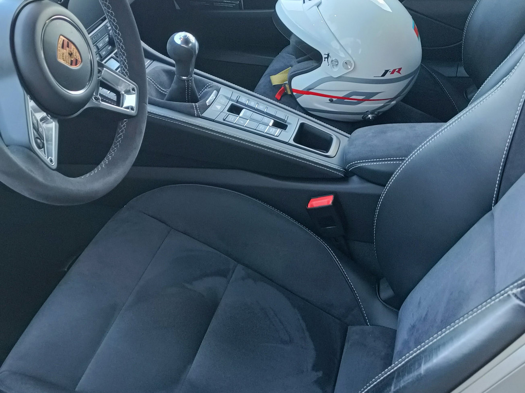 Nomad Driving Event-Saint-Genes-Champanelle必去景点