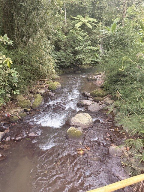 Leke Leke Waterfall-巴图瑞提必去景点