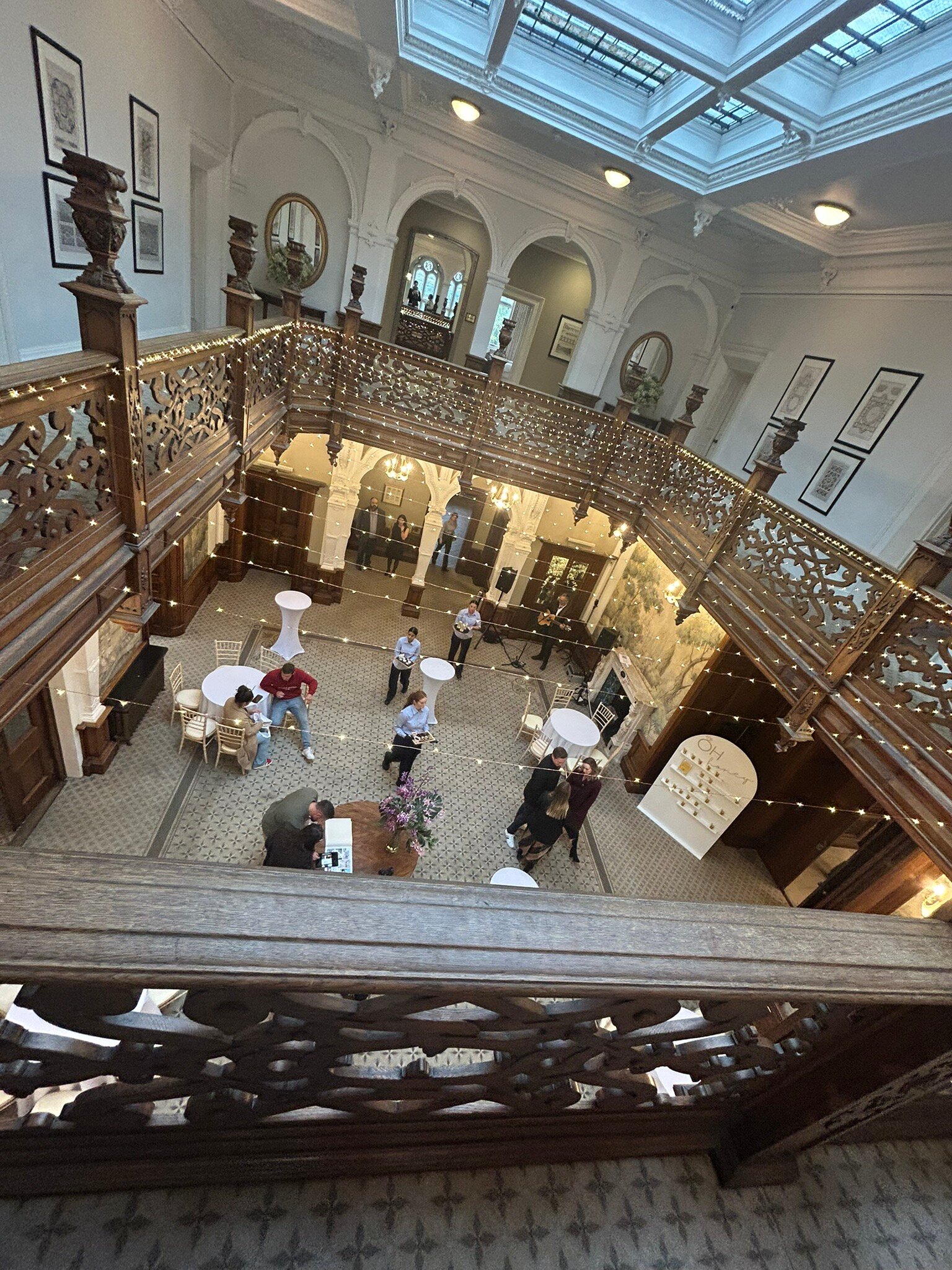 Clevedon Hall-官方