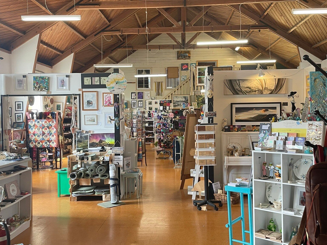 Three Bored Housewives