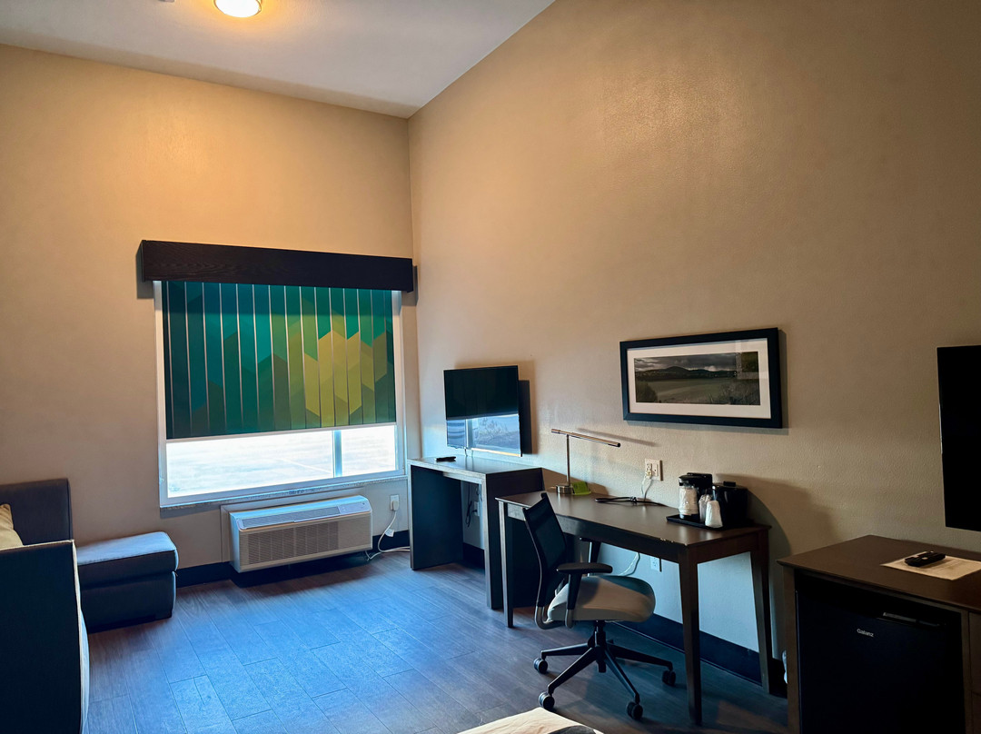 La Quinta Inn & Suites by Wyndham West Memphis主图