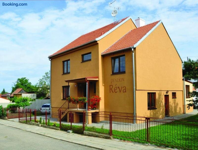 Valtice酒店住宿-Penzion Reva
