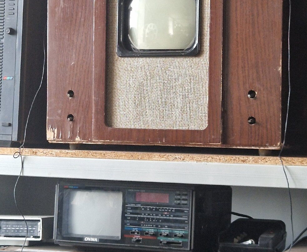 Galeria Colecţiilor Petru Costin a Consiliului Raional Ialoveni-Ialoveni必去景点